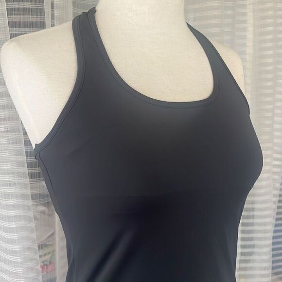 NWT YAS Yoga and Sportswear Charcoal Gray Sports Bra Top Women’s Medium - Picture 7 of 7